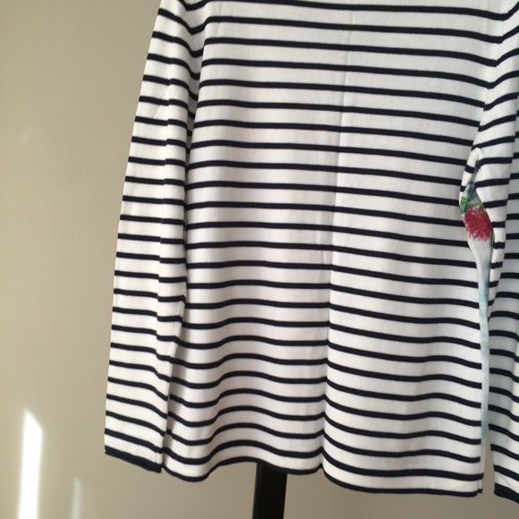 Top - Picture 4 of 5